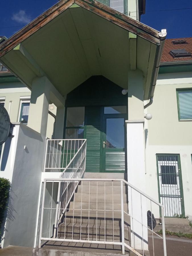 Darvin Apartman Eger Apartment Luaran gambar